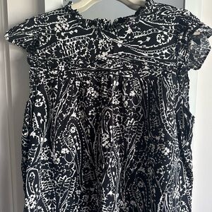 LOFT black and white sleeveless shirt